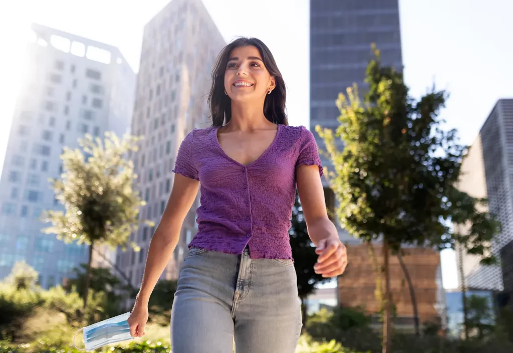 Miniatura Por Qué Caminar Diariamente y Seguir una Dieta Mediterránea es la Combinación Perfecta para la Salud Sanipies